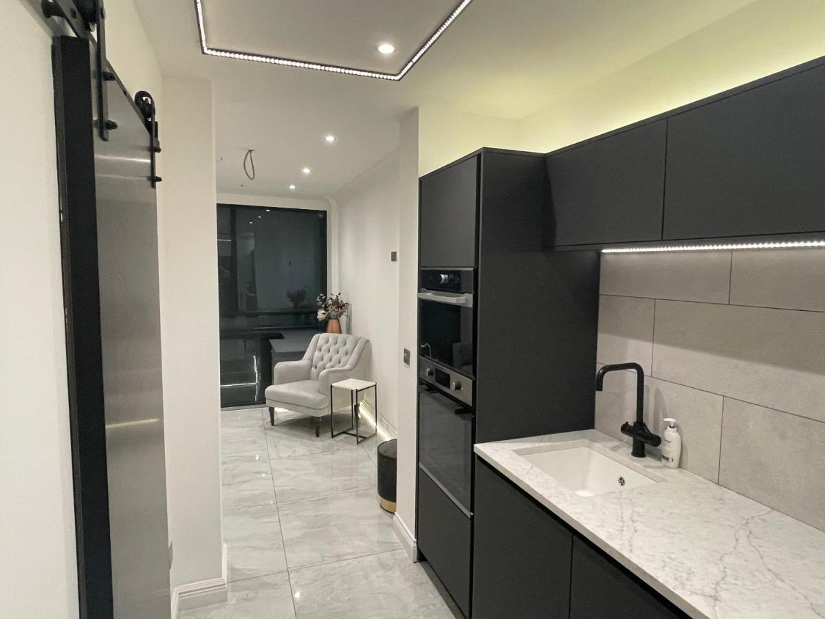 Luxury Apartment Edinburgh Centre With Steam Room Bagian luar foto