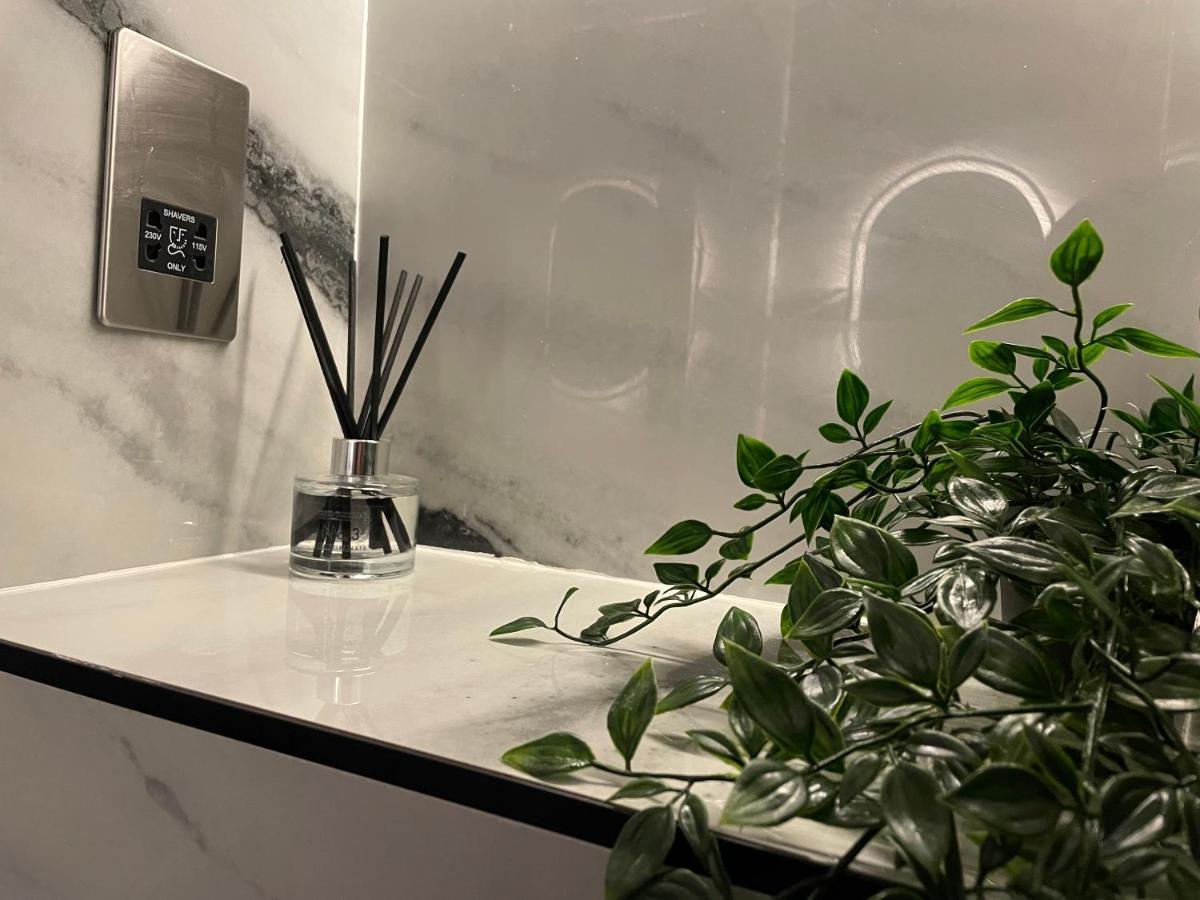Luxury Apartment Edinburgh Centre With Steam Room Bagian luar foto