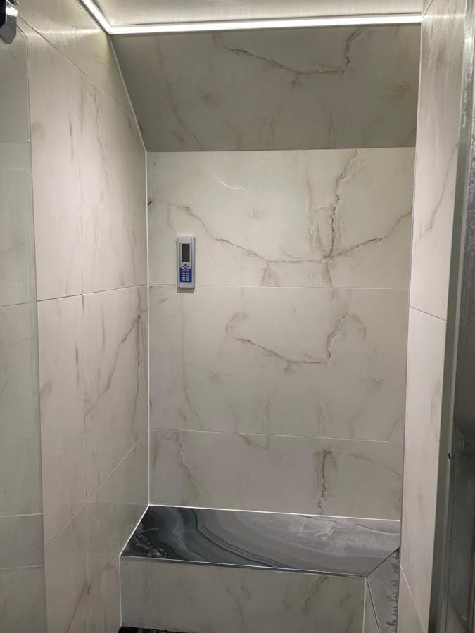 Luxury Apartment Edinburgh Centre With Steam Room Bagian luar foto